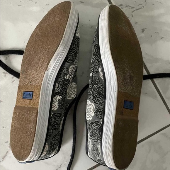 Taylor Swift Keds sneakers - Picture 3 of 3